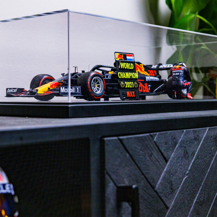 1:12 RB16B - Abu Dhabi 2021 - World Champion image