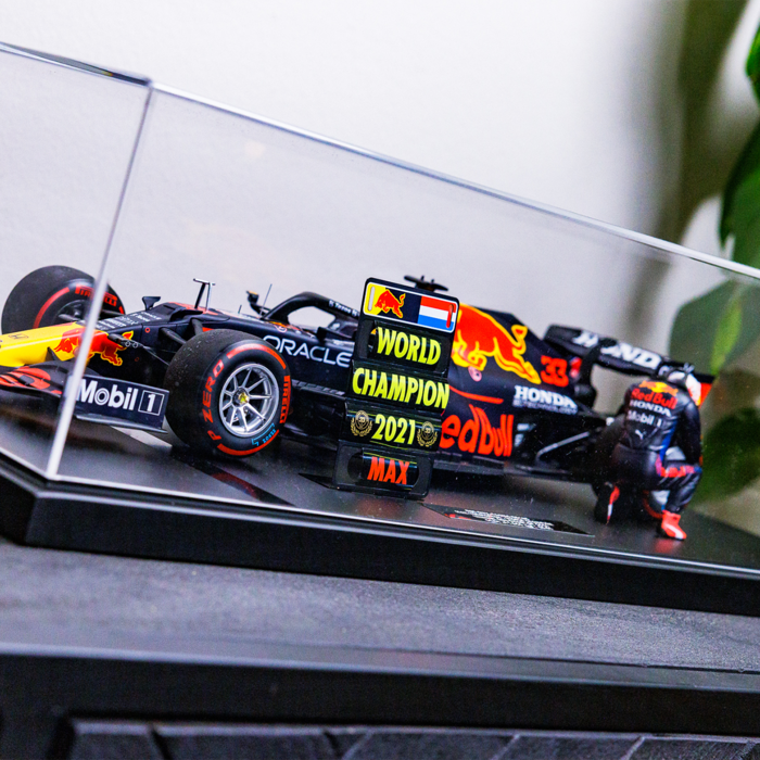 1:12 RB16B - Abu Dhabi 2021 - World Champion image