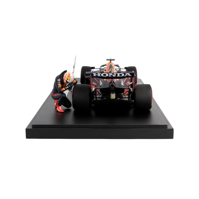 1:12 RB16B - Abu Dhabi 2021 - World Champion image