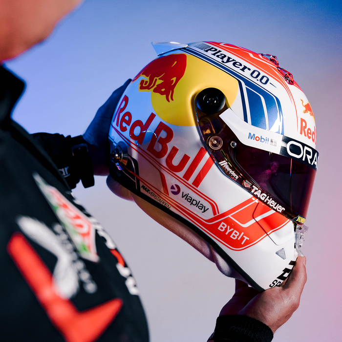 1:2 Helmet 2023 Max Verstappen image
