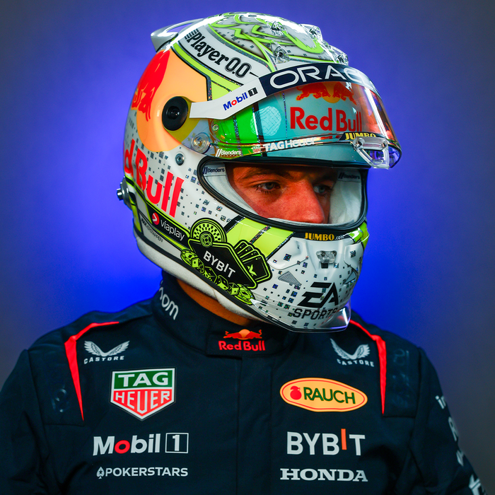 1:2 Helmet Las Vegas 2023 Max Verstappen image