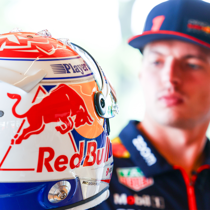 1:4 Retro helmet 2023 Max Verstappen image