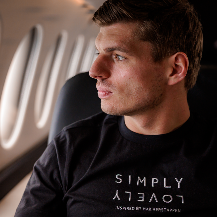 MV T-Shirt - Black - Simply Lovely image