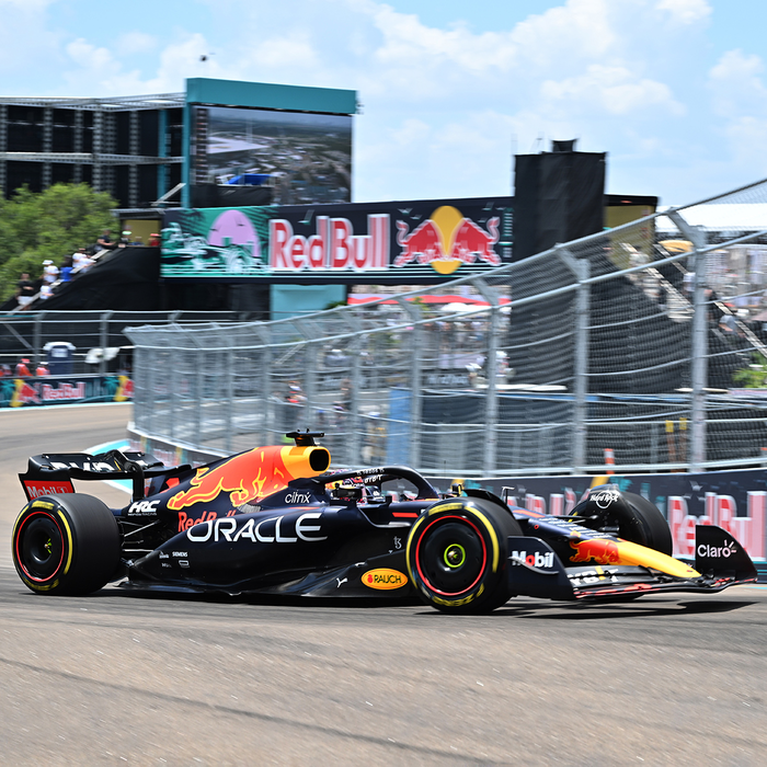 1:43 RB18 GP Miami 2022 - Winner image