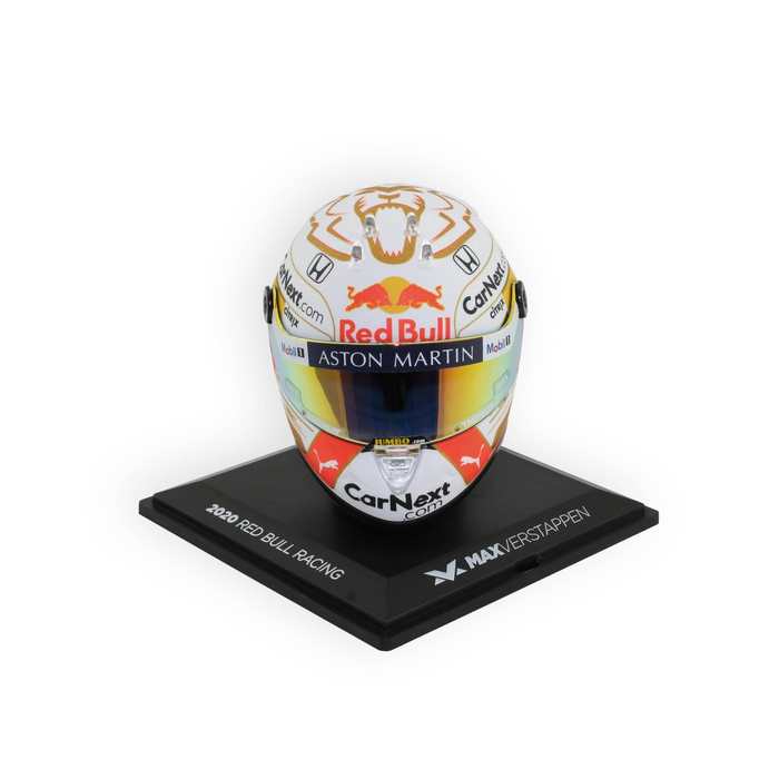 1:4 Helmet 2020 image