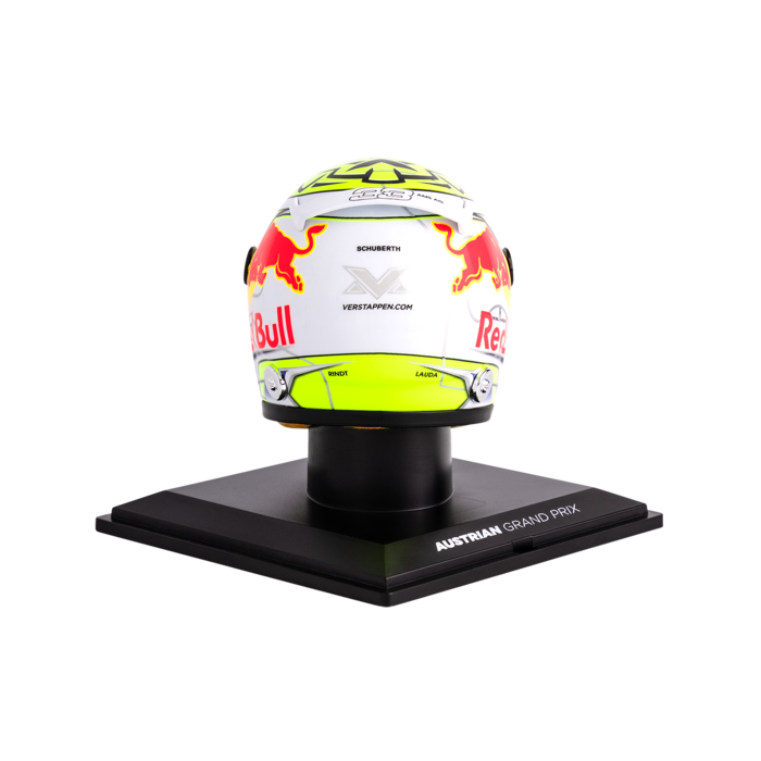 1:4 Helmet Austria 2021 image